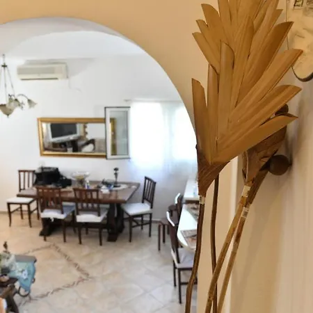 Holiday home κυκλαδίτικη στην παραλία αντώνηδες, κύθνου Kythnos