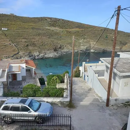 Holiday home κυκλαδίτικη στην παραλία αντώνηδες, κύθνου