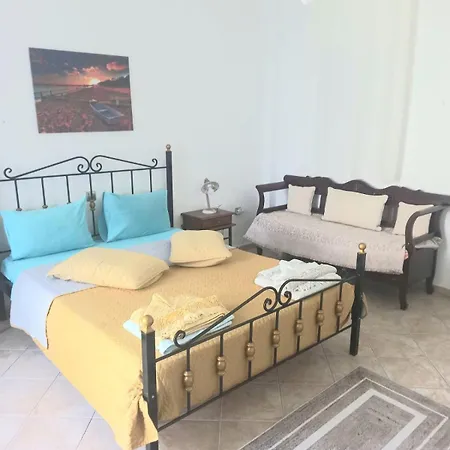 Holiday home κυκλαδίτικη στην παραλία αντώνηδες, κύθνου
