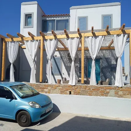 κυκλαδίτικη στην παραλία αντώνηδες, κύθνου Holiday home *